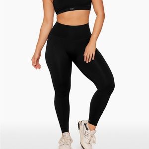 SET Active sculptflex legging in black. Size:Small